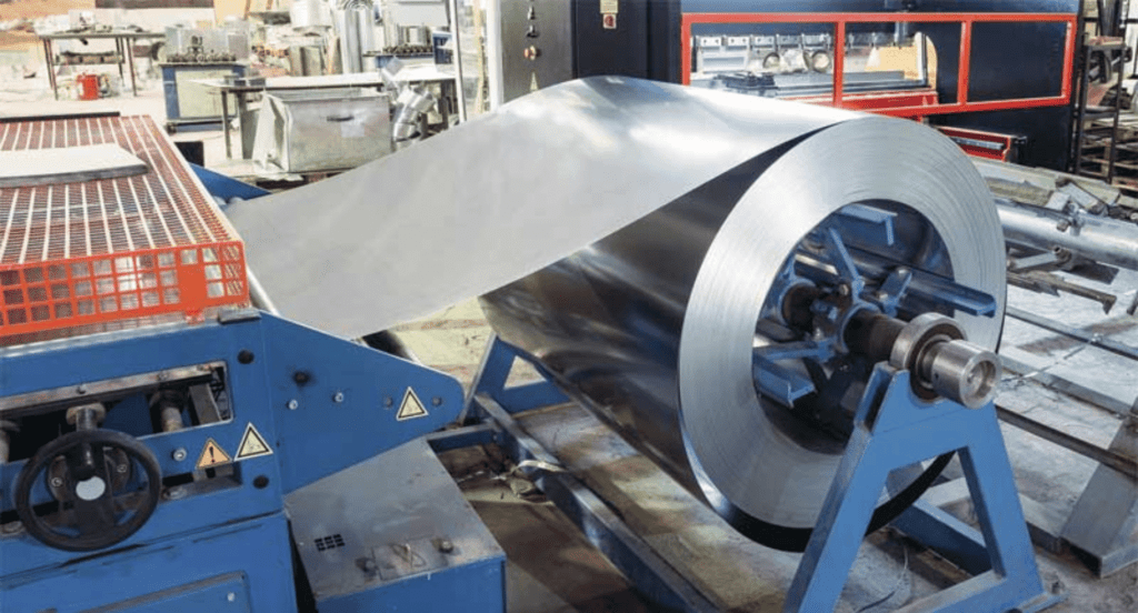 Powder Coating vs. Galvanizing: What's The Difference? 3 Powder Coating vs. Galvanizing: What's The Difference? 3